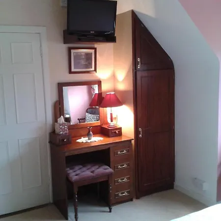 Ashdene Country Bed & Breakfast 4*