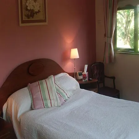 Bed & Breakfast Ashdene Country 4*