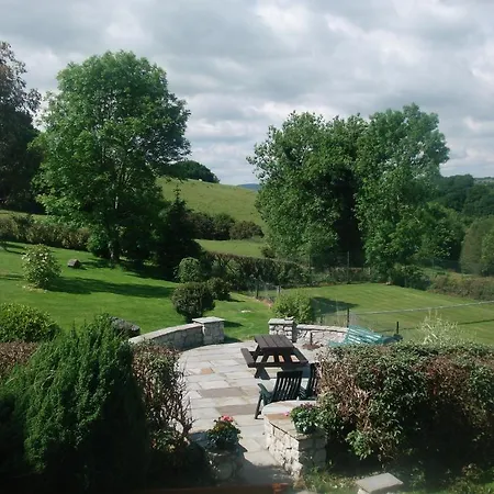 Ashdene Country Bed & Breakfast 4*