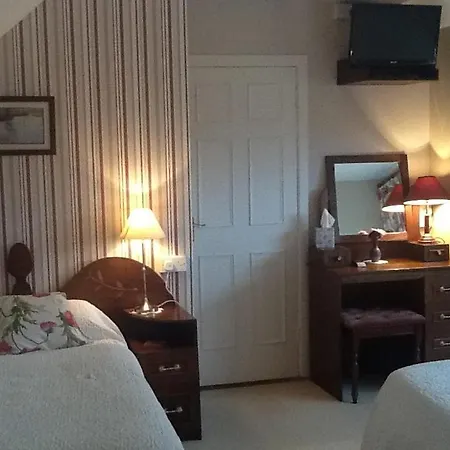 Bed & Breakfast Ashdene Country 4*